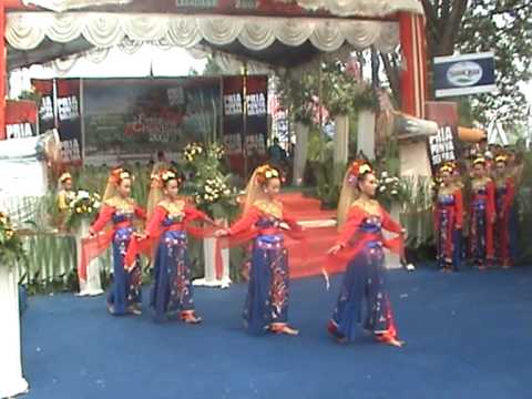 Tari Tradisional - YouTube