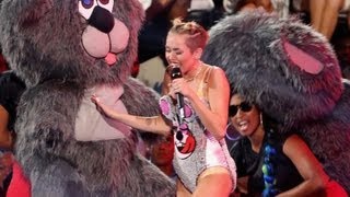 Miley Cyrus 2013 VMAs - Wild Performance with Robin Thicke!