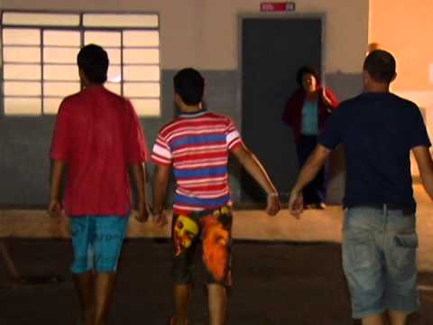 PM apreende 150 pedras de crack com três suspeitos no Tapuirama