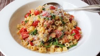 B.L.T. Pasta Recipe - Pasta with Bacon, Lettuce (Arugula), and Tomato Sauce