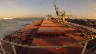 Time Lapse Port of Rotterdam mv Berge Stahl