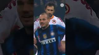 From downtown...Wesley Sneijder 🎯? #IMInter #Shorts