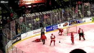 Hockey Player Suffers Seizure After Fight (Dylan Chanter vs Cory Petrash)