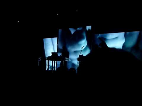 Moderat - A New Error live at Pukkelpop 2009 - YouTube