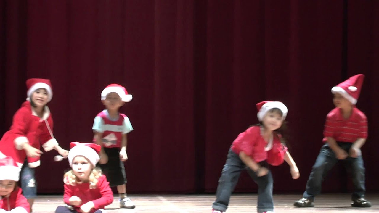 Jingle Bells - Christmas dance song in Chomel's Preschool Concert 2012 - YouTube