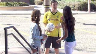 Robert Lewandowski Picking Up Girls