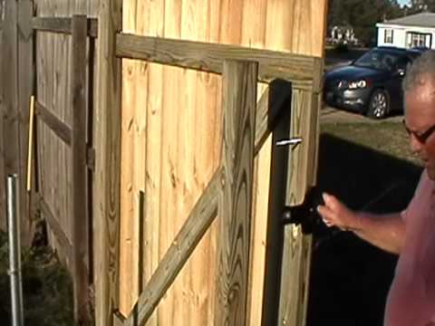 How To Build A Wood Gate In Minutes by gforcehinge.com - YouTube