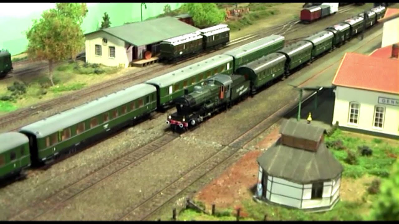  WWII HO Model Train Layout Deutsche Reichsbahn Modellanlage - YouTube