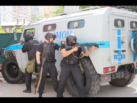 В день профессионального праздника ветеран ОМОН из Бердска рассказал о своей работе В день профессионального праздника ветеран ОМОН из Бердска рассказал о своей работе