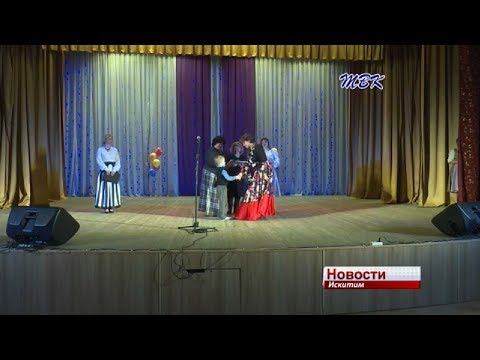 Возраст учебе не помеха. 43 диплома вручили выпускникам народного университета Искитима