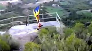 Destrossen l'estelada de Callús i se'n riuen a la xarxa