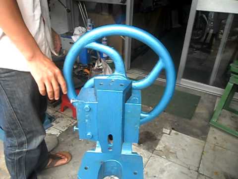 Máy dập cóc bằng tay