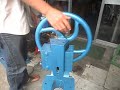 Máy dập cóc bằng tay