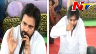 Pawan Slams YSR and Jagan's YCP Party In Bethapudi Pawan Slams YSR and Jagan's YCP Party In Bethapudi