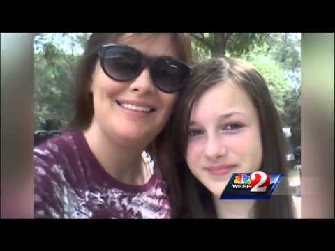 Hình ảnh trong video Two girls accused of cyberbulling Rebecca