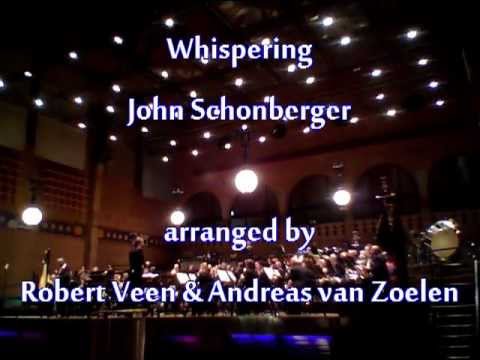 Leo van Oostrom performing "Whispering"