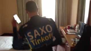 La Vuelta backstage by Saxo Bank - day 2: Nicholas Roche