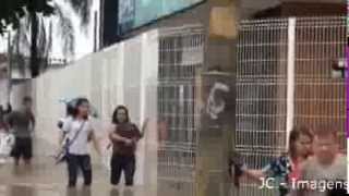 Enchente em no bairro Guadalupe - RIO DE JANEIRO - RJ - BRASIL - 11/12/2013