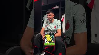 A Rossoneri goalkeeper for each quality 🧤🔴⚫️?? | #Shorts