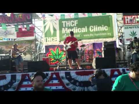 Toyes Smoke Two Joints Toyes Smoke Two Joints