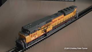 Kato 37-6362 EMD SD90/43MAC Diesel Locomotive Union Pacific Review (HO  Scale) HD