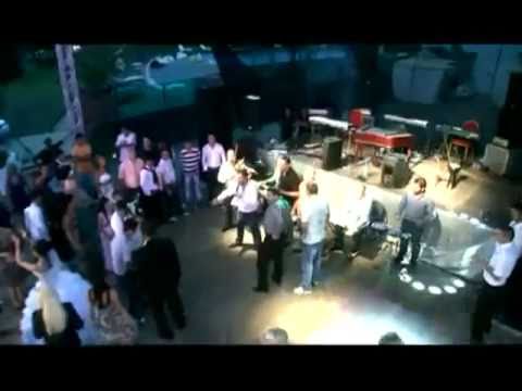 Download FLORIN SALAM - NEBUNIA LU SALAM 2010 (Video Original ) www.Muzica123.com.avi