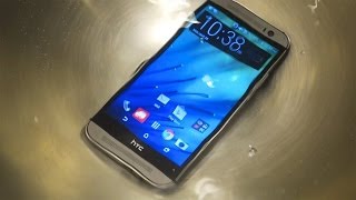 All New HTC One (M8) Water Test - Water Resistant?