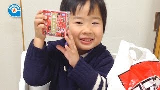 福々トミカを開けました【がっちゃん4歳】