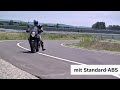 DE | Bosch Motorrad-Stabilitätskontrolle (MSC): Vorderrad-Bremsung in Schräglage