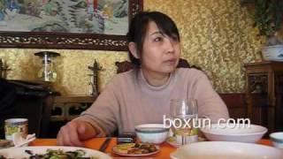 阳光公益的网友慰问杨佳母亲王静梅
