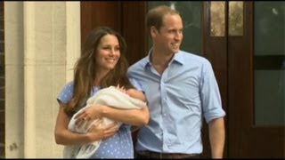 Royal Baby Revealed! Will and Kate Step Out