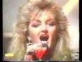 HQ - Bonnie Tyler - Holding Out For a Hero - TOTP 1985