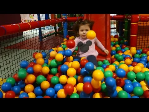 Playground Fun Play Place for Kids play centre ball playground with balls play room playroom