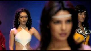 Kangana's Wardrobe Malfunction - Fashion
