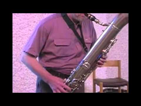 historical bariton saxophon, shape ophicleide