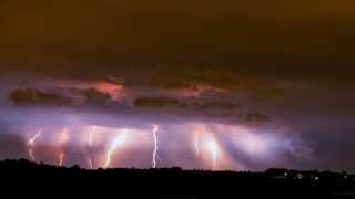 Timelapse of Last Night Thunderstorm near Southern Limburg from Bergenhuizen