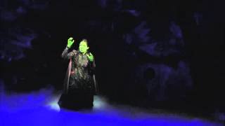 Wicked: No Hay Bien (interpretado por Danna Paola)