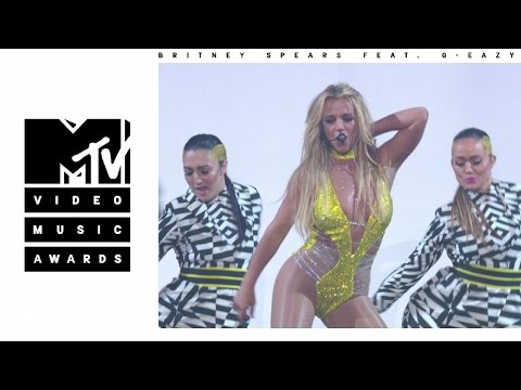 BRITNEY SPEARS Make Me... (live) ft. G-Eazy