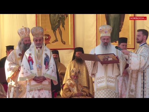Download Sfânta Liturghie arhierească - Zilele Sfintei Cuvioase Parascheva 2018 - 14 octombrie 2018