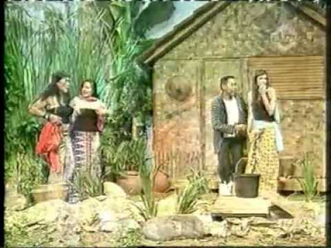desi ratnasari kemben merosot.flv - YouTube