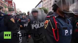Мексиканская полиция разогнала демонстрацию учителей