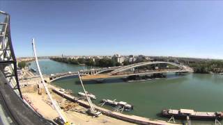 Pont Raymond-Barre : rotation de la barge