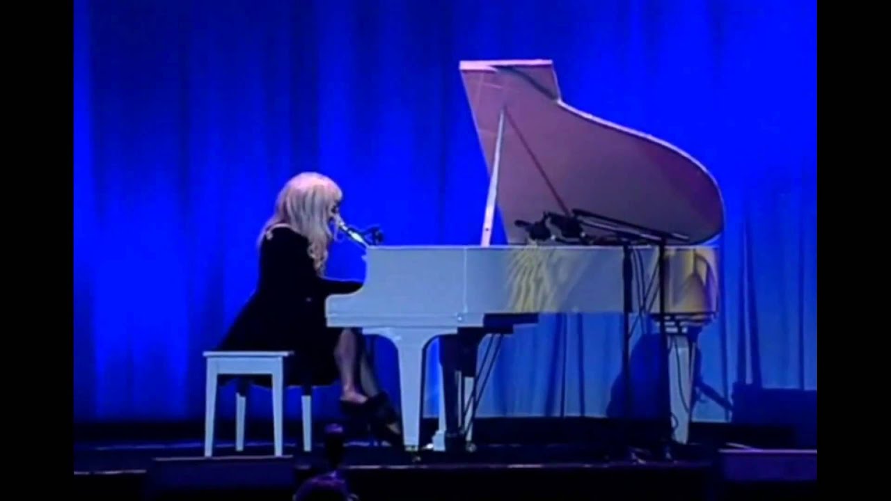Lady Gaga Singing John Lennon’s Imagine Will Give You the Chills Lady Gaga Singing John Lennon’s Imagine Will Give You the Chills
