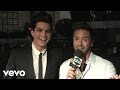 2009 Red Carpet Interview ( American Music Awards )