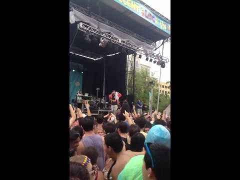 Riff Raff at MAD DECENT BLOCK PARTY 2013 Ft.Lauderdale poppin bottles