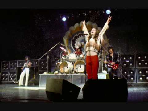 Black Sabbath - Children of the Grave - YouTube