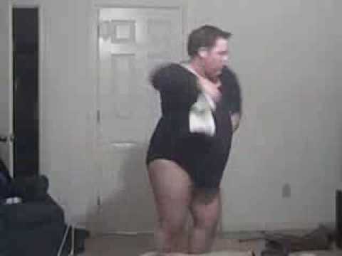 Fat Guy Singing Single Ladies 51