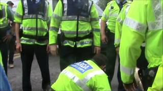 Police hurt peaceful protester outside US embassy Ireland, By Adele King (c)