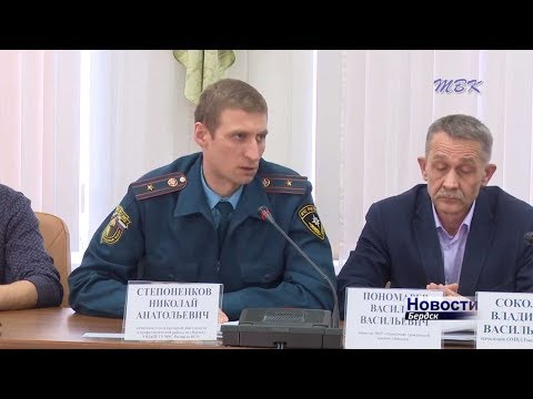 В Бердске горел двухэтажный дом
