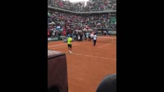 Tennis Mag Cam - "Battle" sur le central de Roland Garros !!!